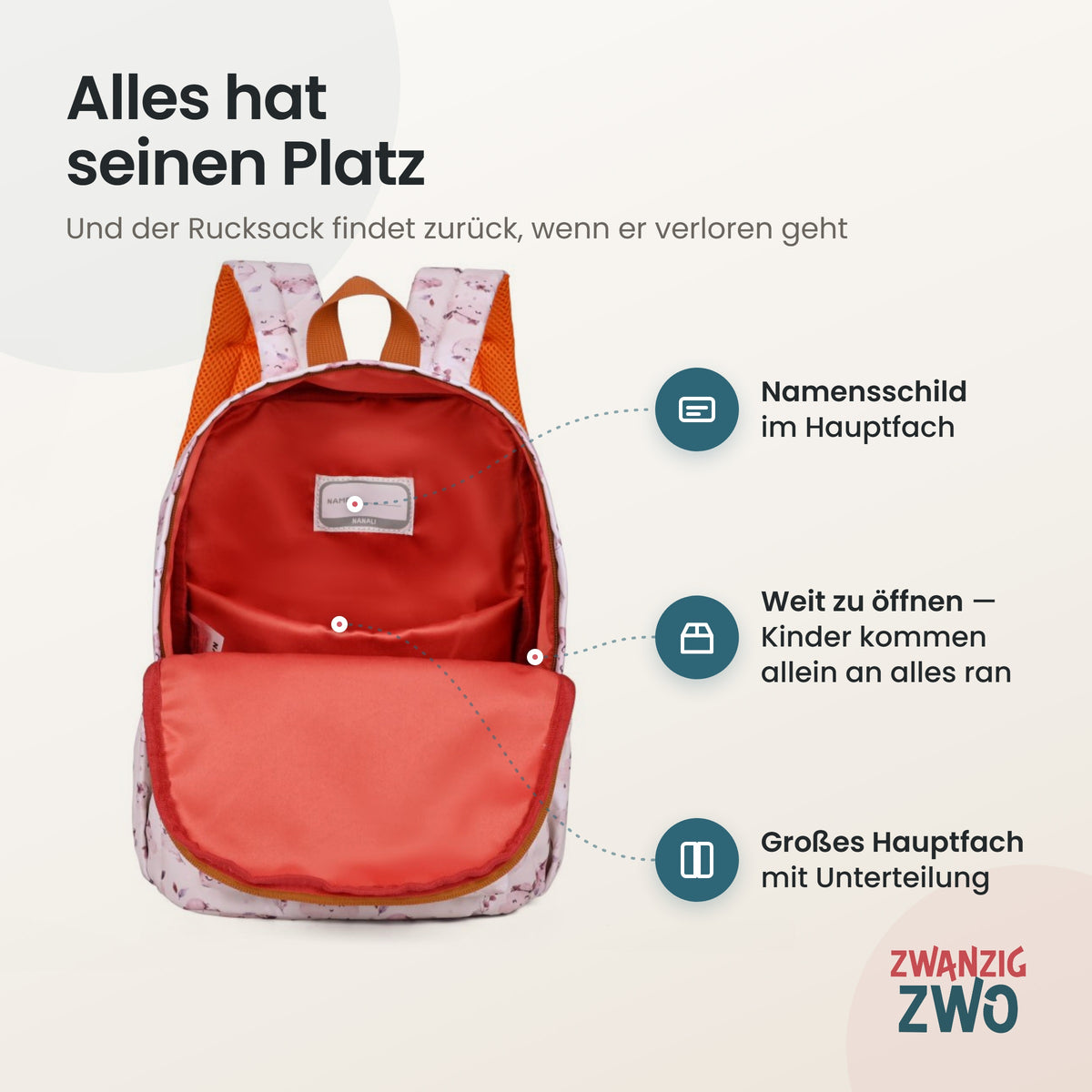 Kinderrucksack boho cloud – geöffnetes Hauptfach mit Namensschild und Unterteilung